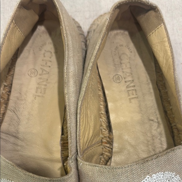 CHANEL Beige and Black Canvas Espadrilles - Picture 6 of 6